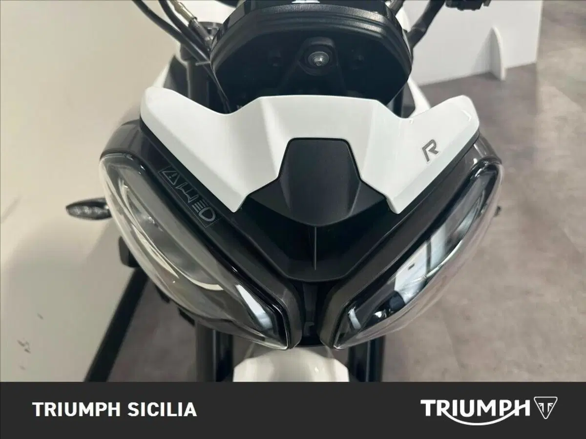 Triumph Street Triple 765 R (2023 - 26) (18)
