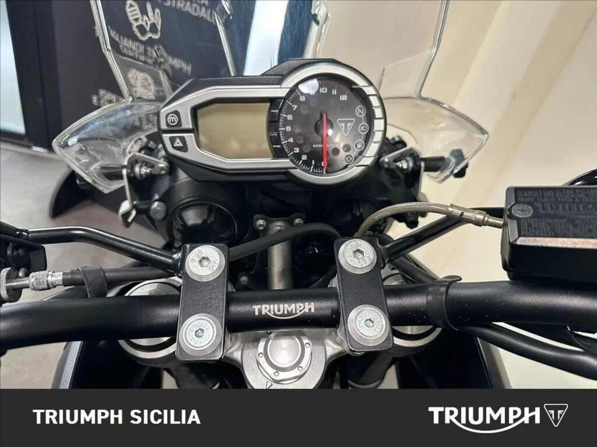 Triumph Tiger 800 XRx (2015 - 17) (14)