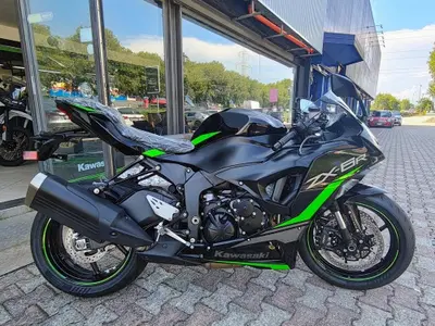 Kawasaki Ninja 636 ZX-6R (2024 - 26) usata