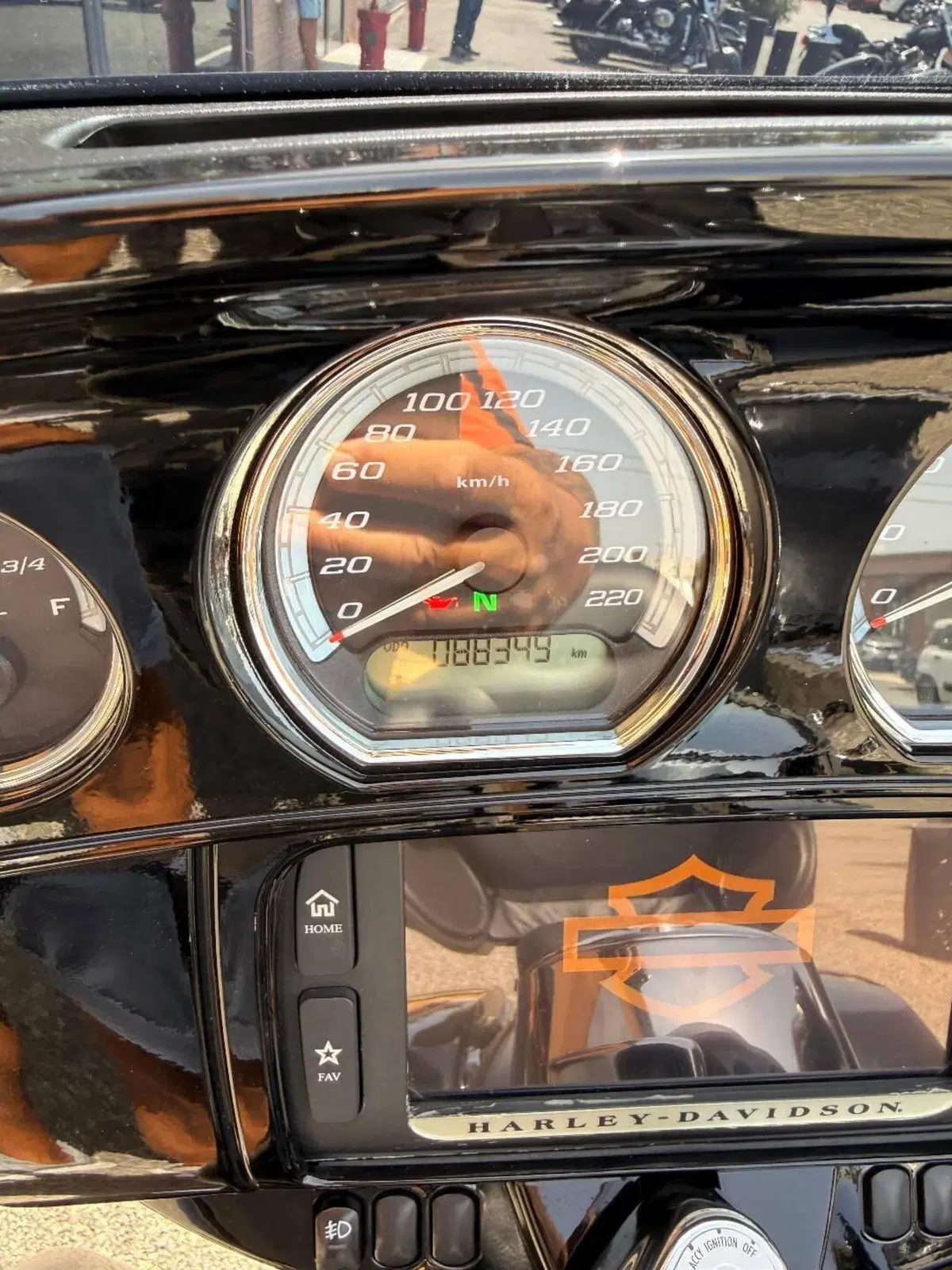Harley-Davidson 107 Electra Glide Ultra Limited Low (2017 - 18) - FLHTKL (6)