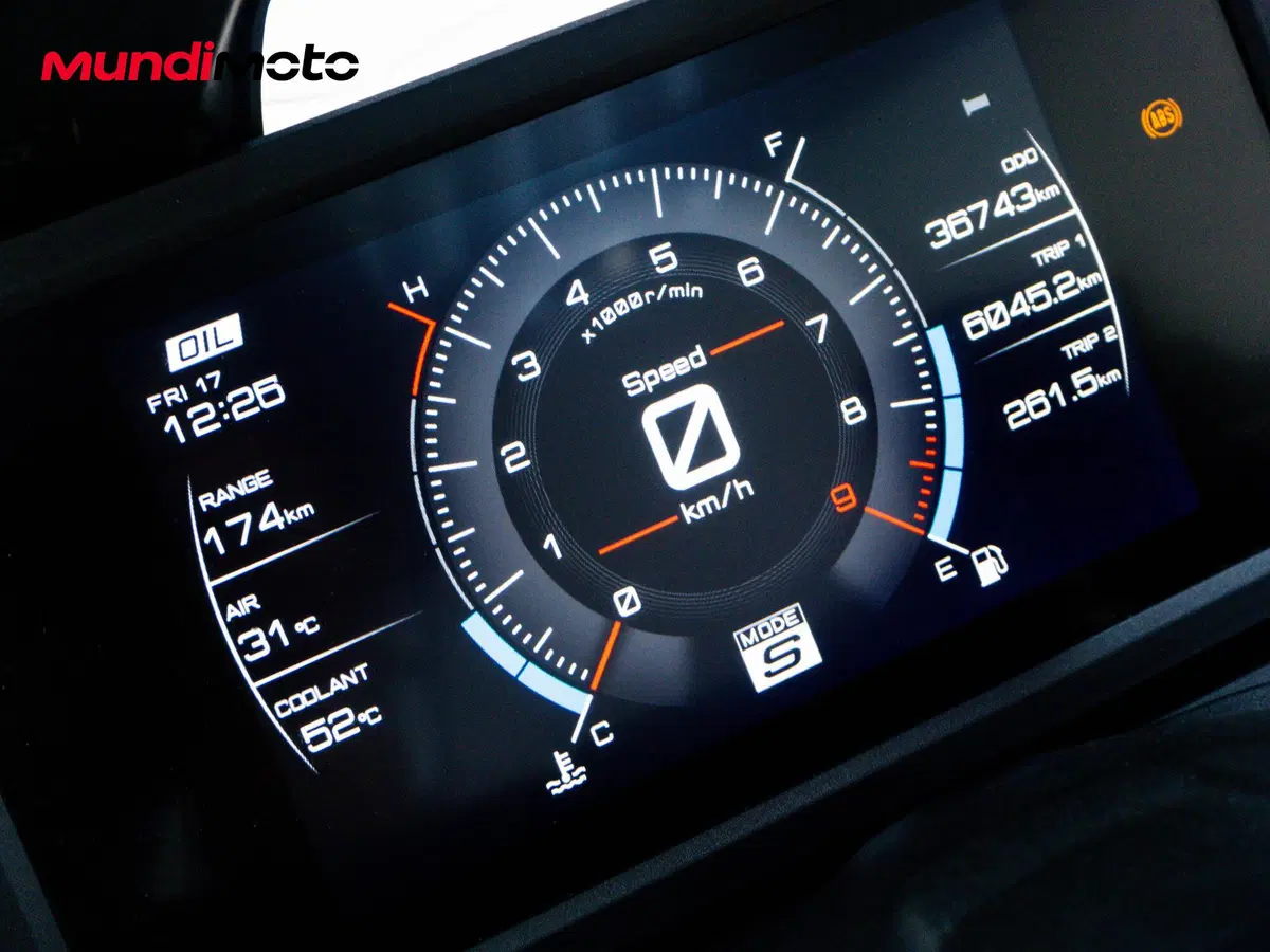 Yamaha T-Max 560 Tech Max (2020) (12)
