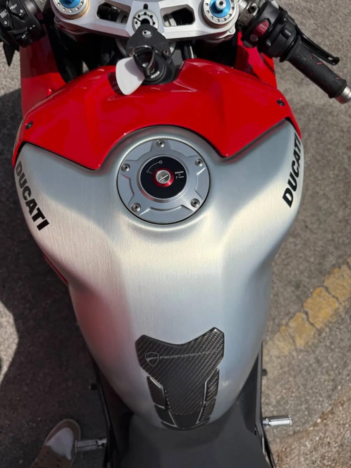 Ducati Panigale V4 R 1000 (2019 - 20) (9)