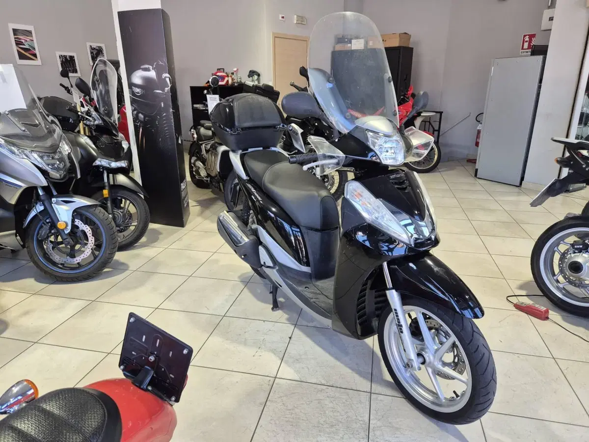 Honda SH 300 i (2011 - 14) (2)