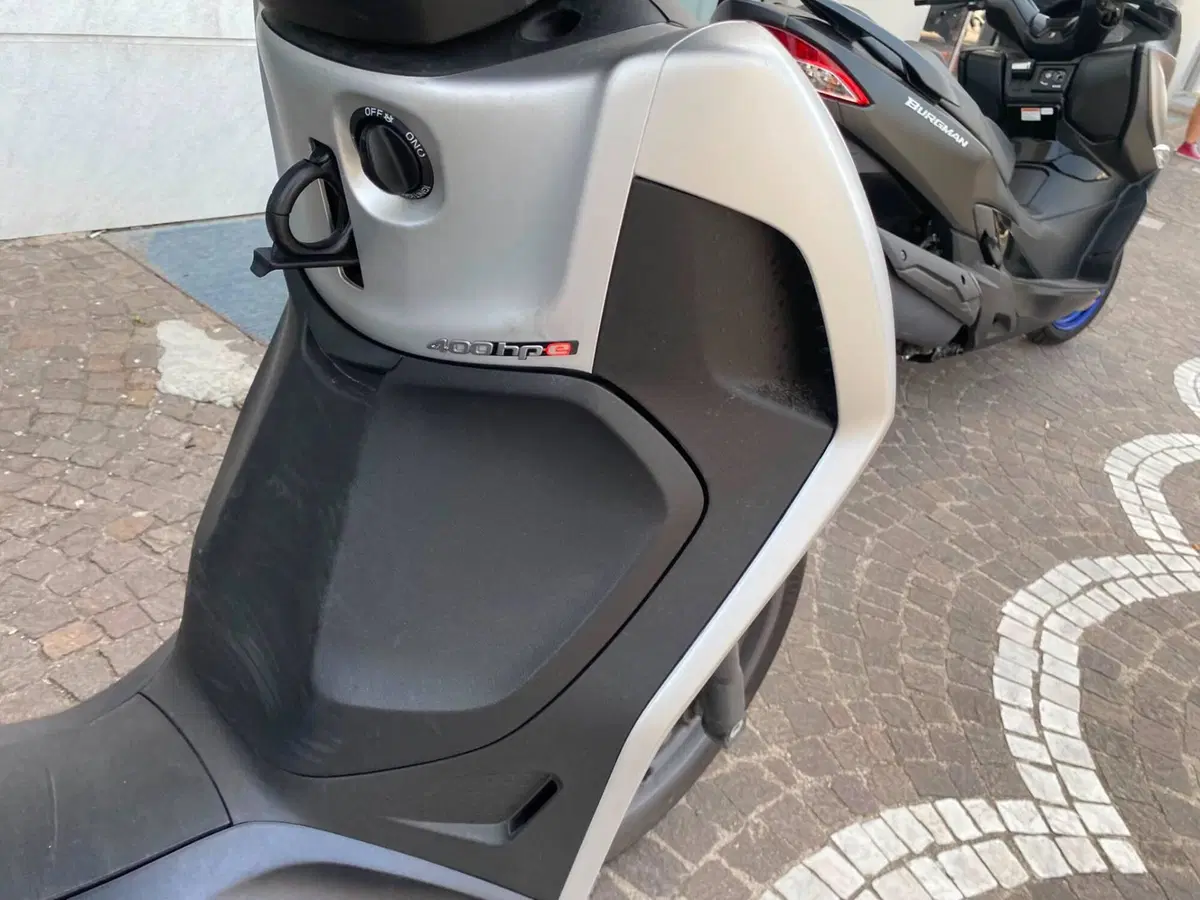 Piaggio Beverly 400 S (2025 - 26) (5)