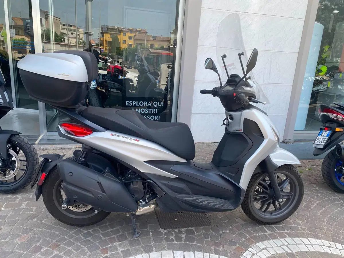 Piaggio Beverly 400 S (2025 - 26)