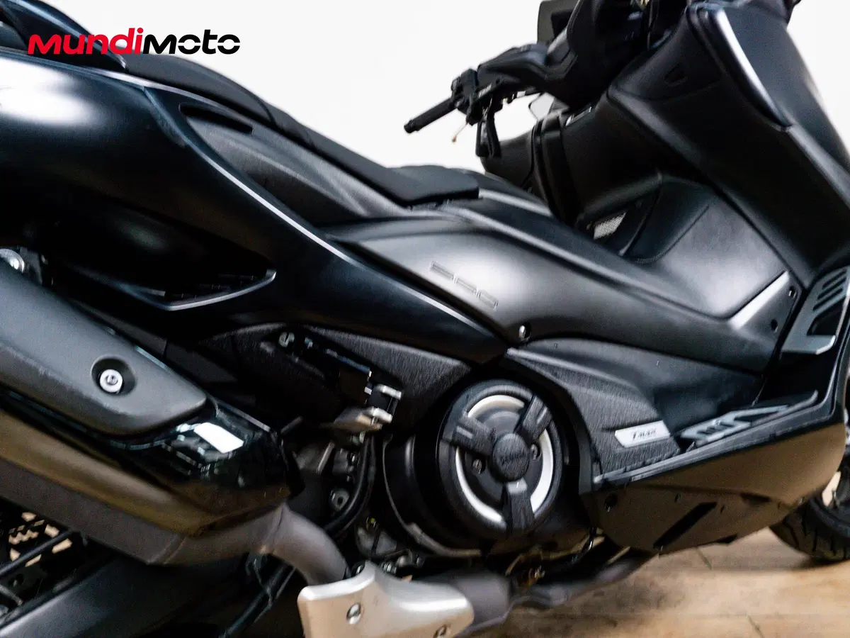 Yamaha T-Max 560 Tech Max (2020) (4)