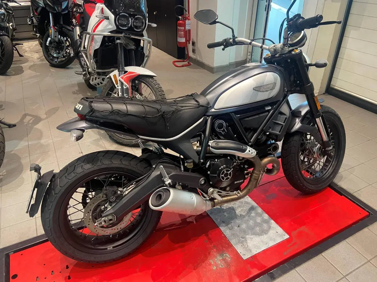 Ducati Scrambler 800 Classic (2017 - 18) (3)