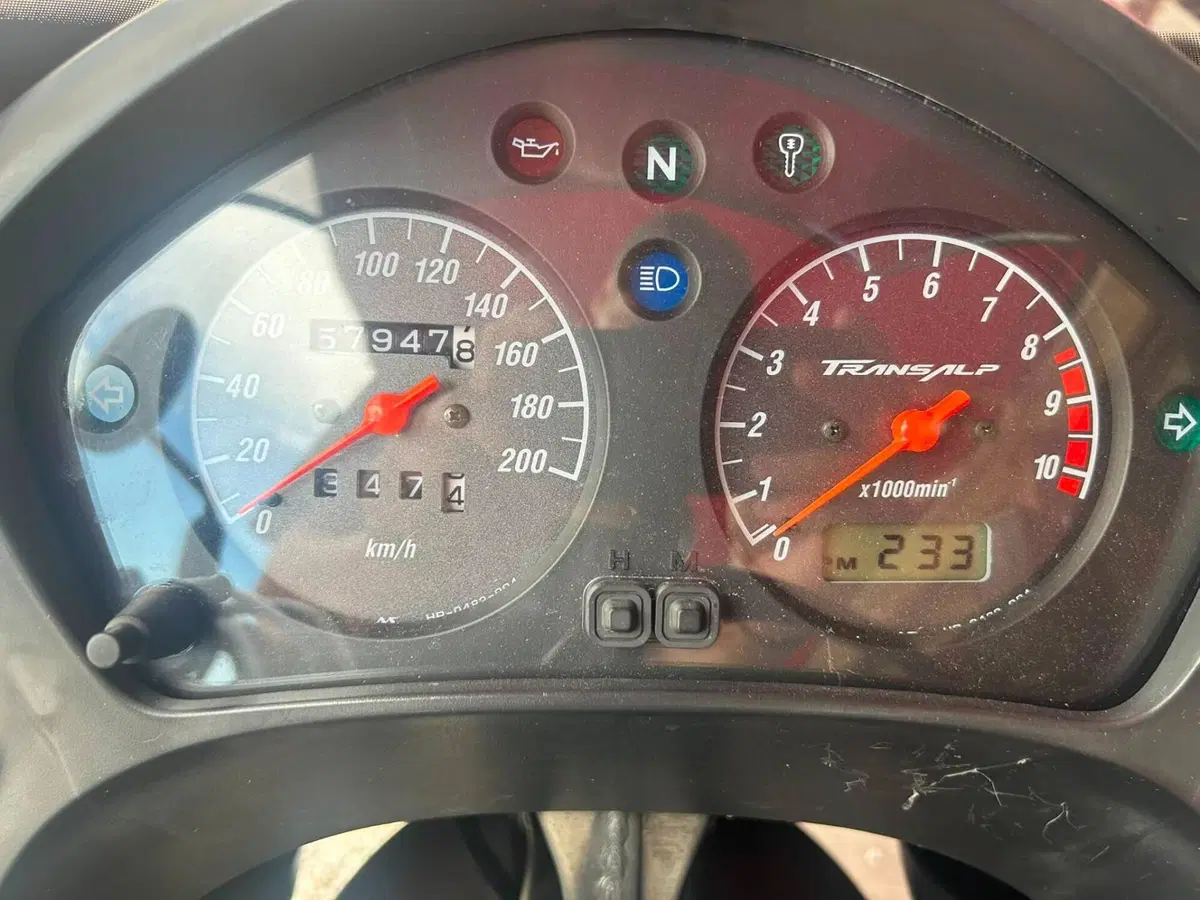 Honda Transalp XL 650V (2005 - 06) (4)