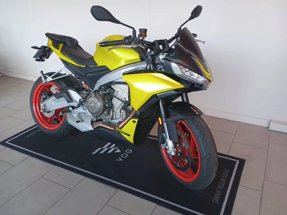 Aprilia Tuono 660 (2021 - 25) (8)