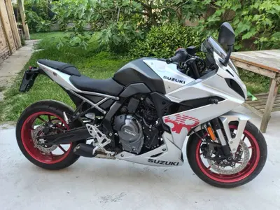 Suzuki GSX-8R (2024 - 26) usata