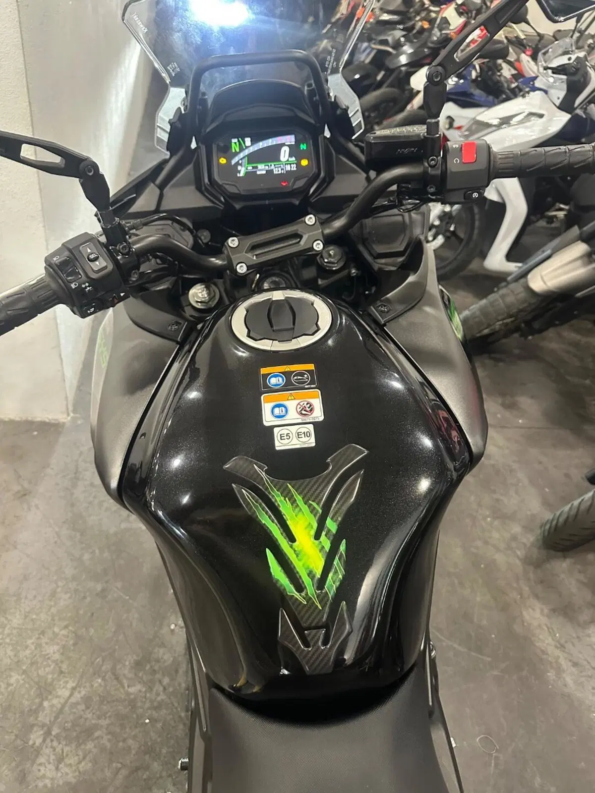 Kawasaki Versys 650 (2025 - 26) (11)