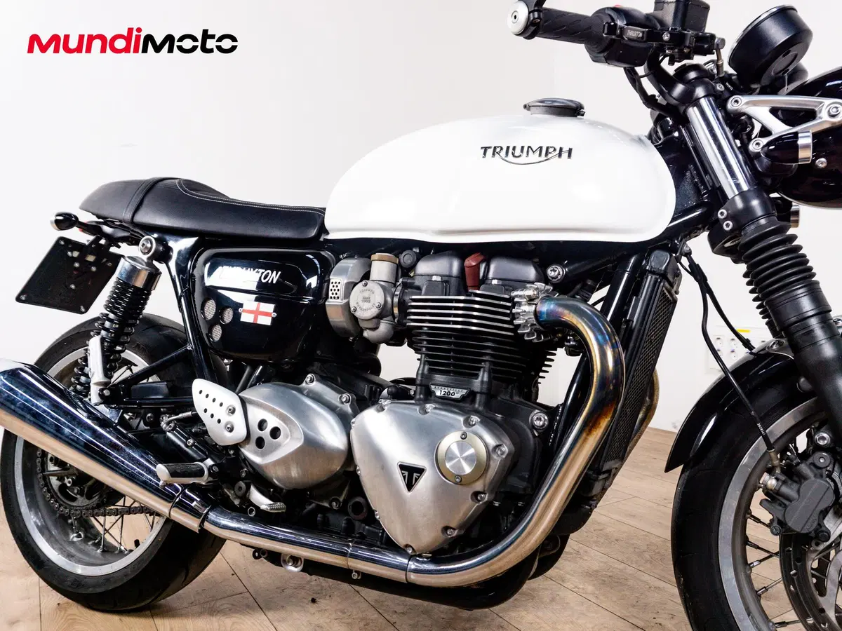 Triumph Thruxton 1200 R (2016) (5)