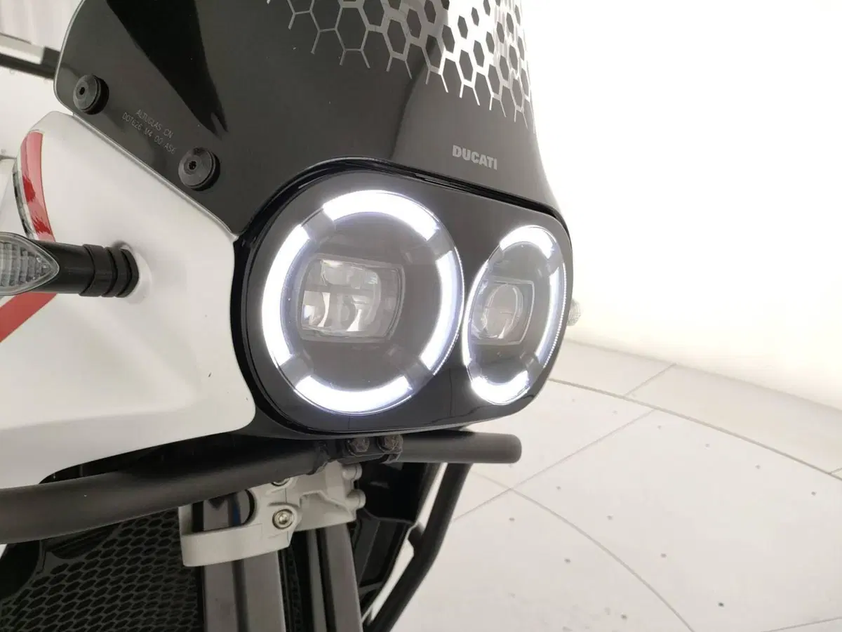 Ducati DesertX (2022 - 25) (14)
