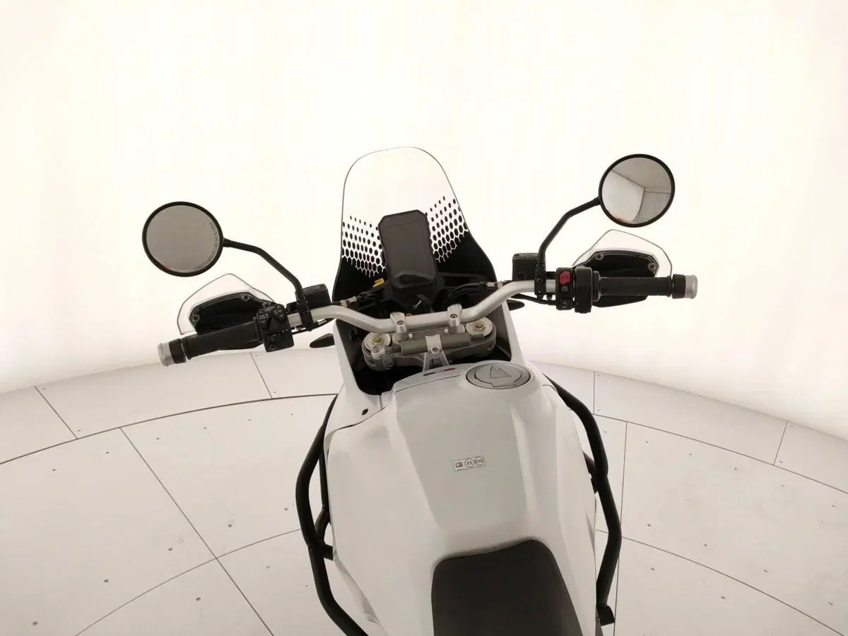 Ducati DesertX (2022 - 25) (18)