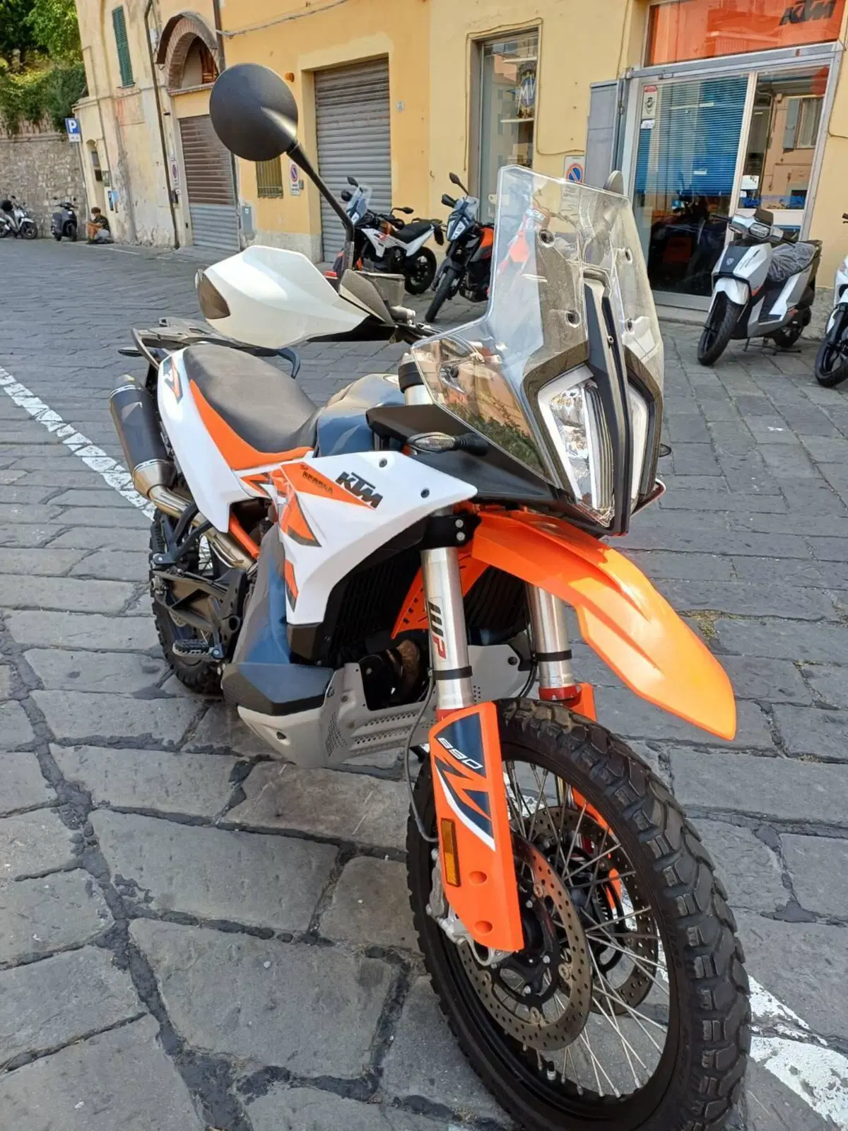 KTM 890 Adventure R (2025 - 26) (4)