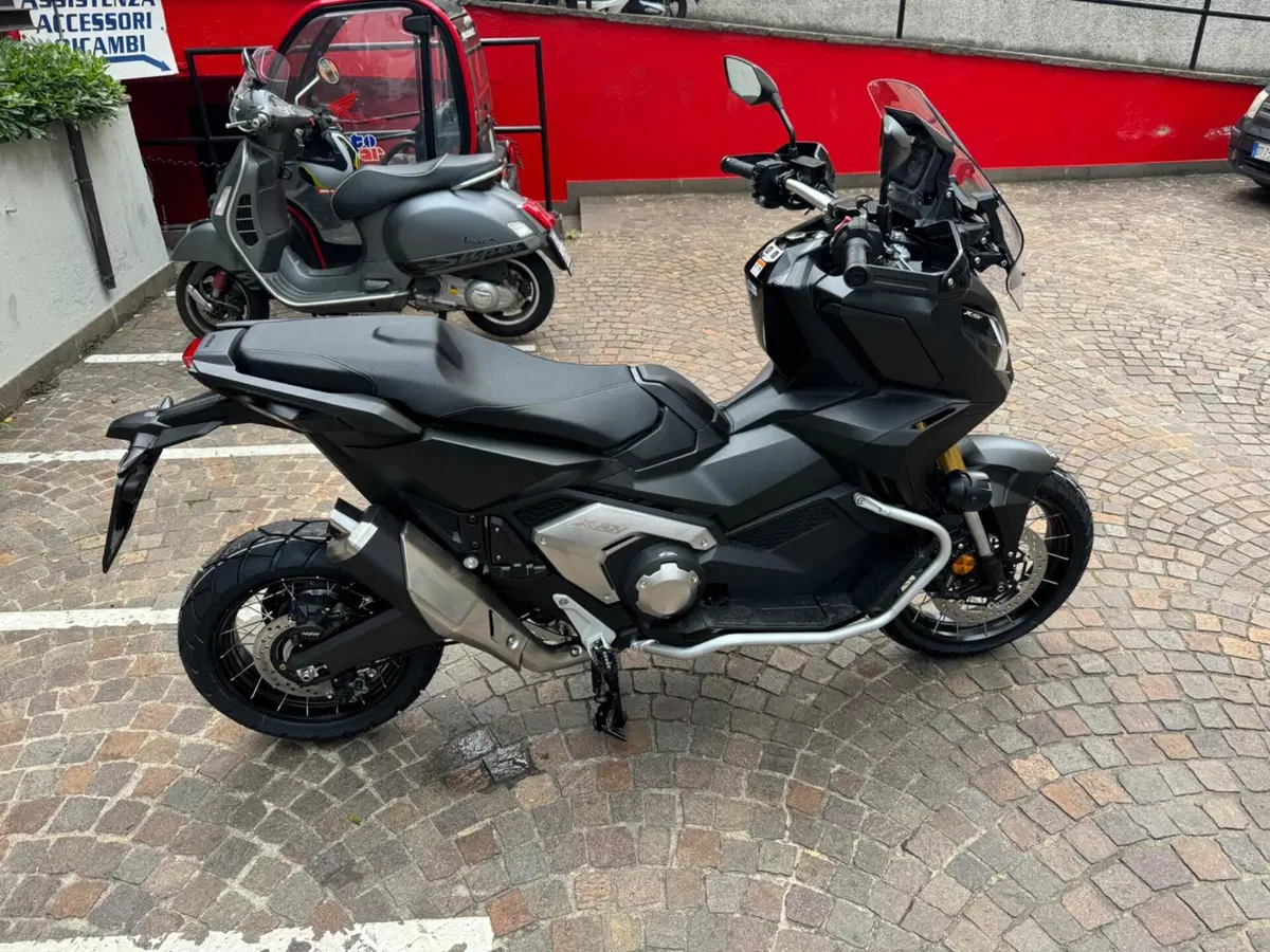 Honda X-ADV 750 DCT Adventure (2021 - 24)