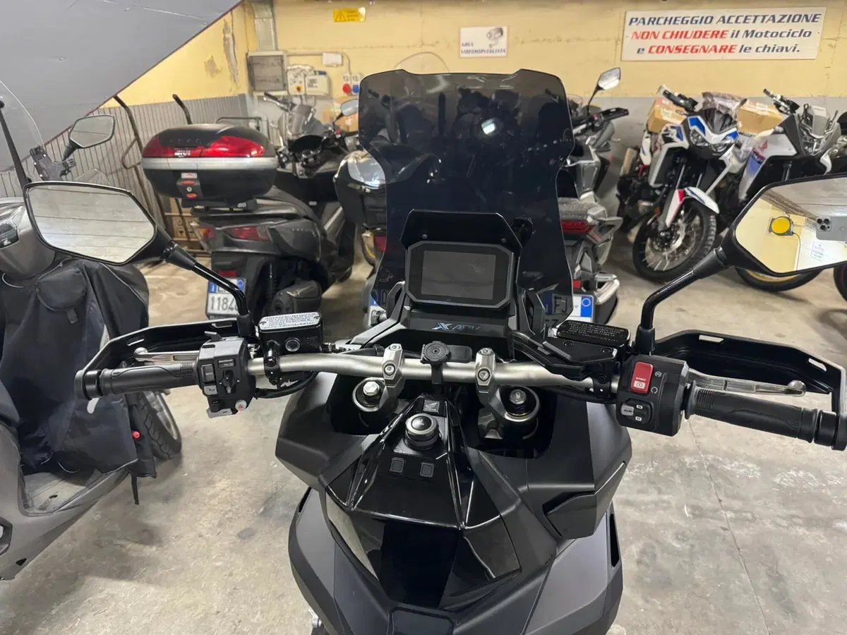 Honda X-ADV 750 DCT Adventure (2021 - 24) (5)