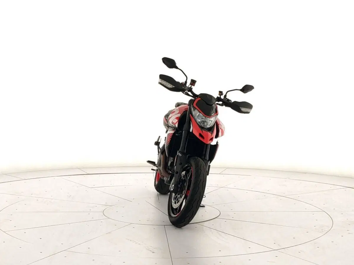 Ducati Hypermotard 950 RVE (2022 - 25) (5)