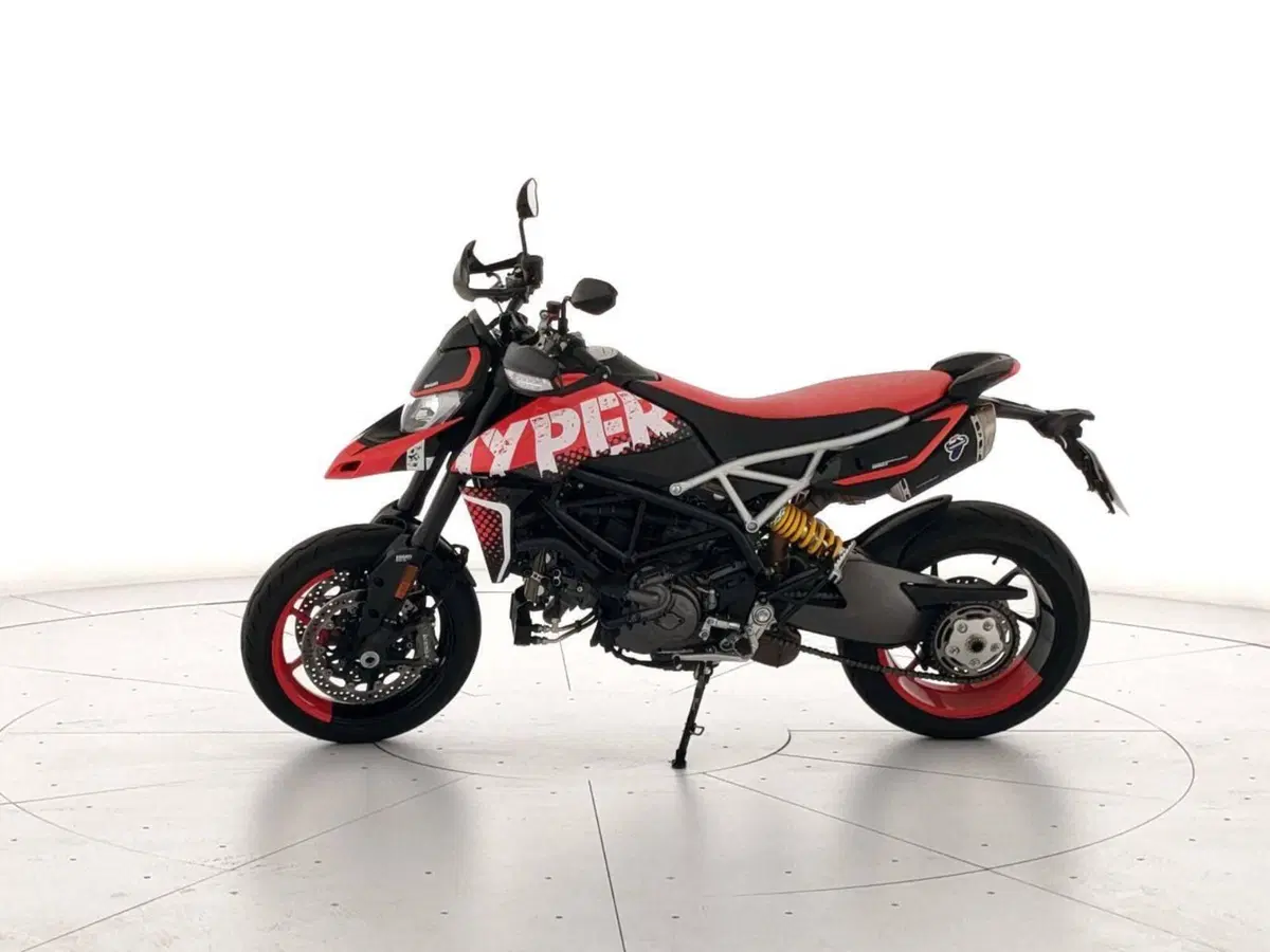 Ducati Hypermotard 950 RVE (2022 - 25) (7)