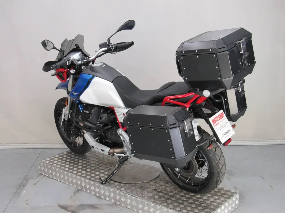 Moto Guzzi V85 TT Travel (2024 - 26) (6)