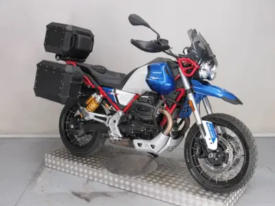 Moto Guzzi V85 TT Travel (2024 - 26) usata