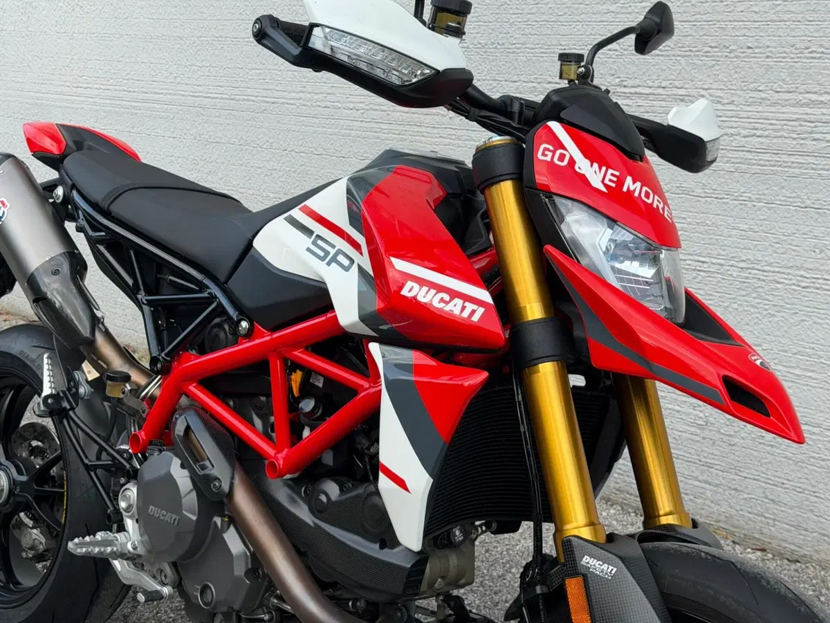 Ducati Hypermotard 950 SP (2022 - 25) (6)
