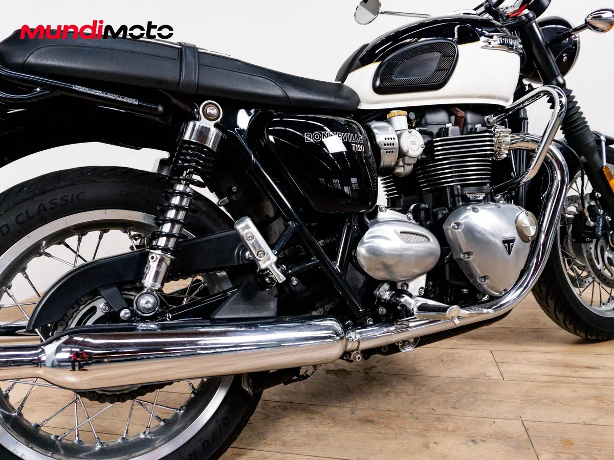 Triumph Bonneville T120 (2026) (4)