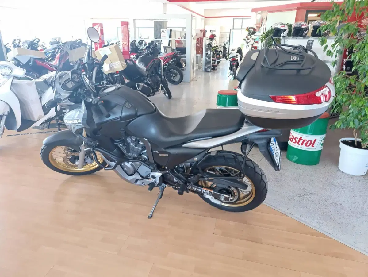 Honda Transalp XL 700 V (2007 - 2013) (2)
