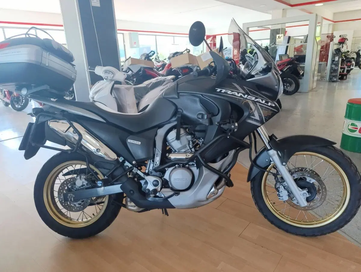 Honda Transalp XL 700 V (2007 - 2013) (4)