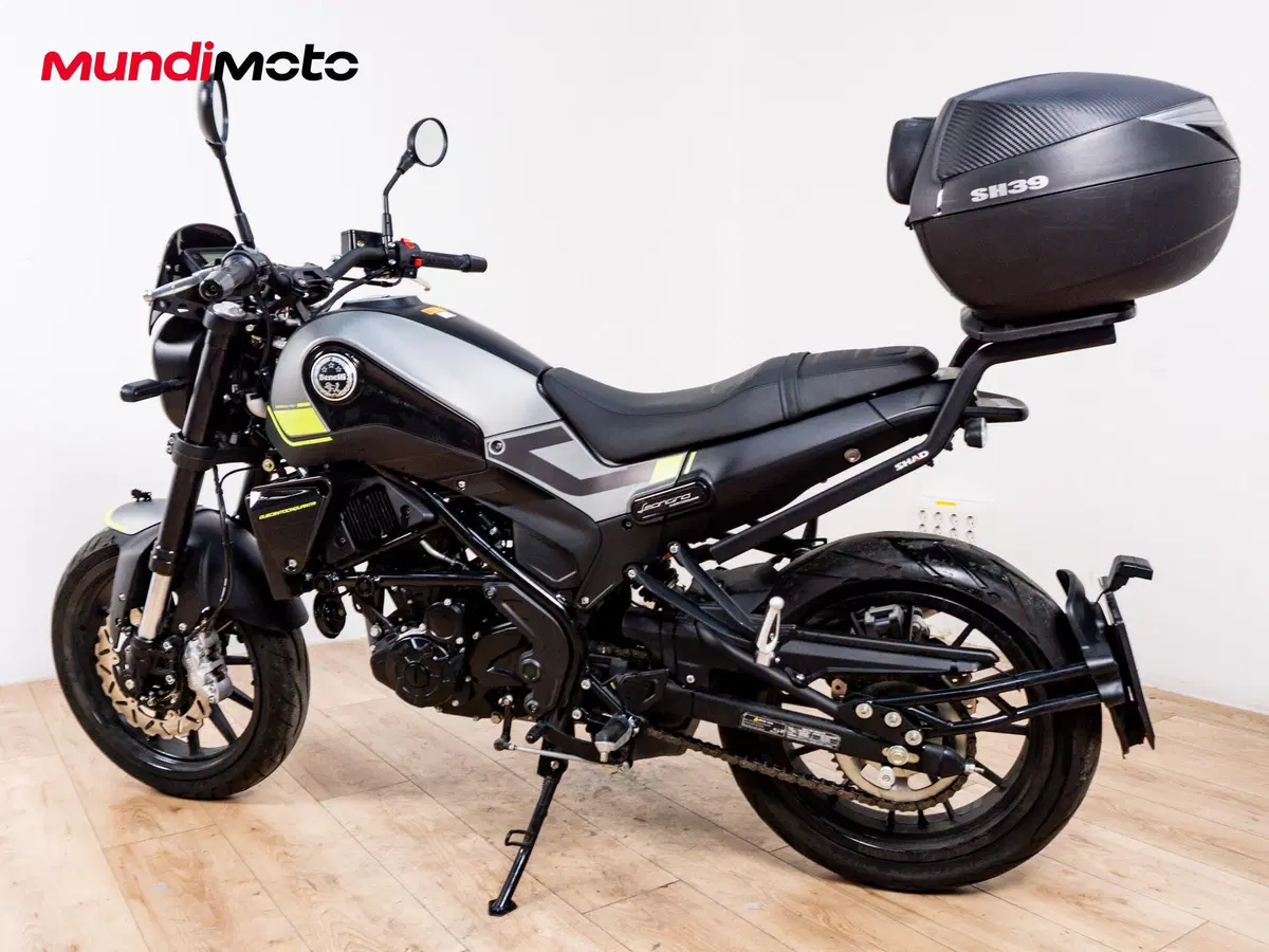 Benelli Leoncino 250 (2019 - 20) (7)