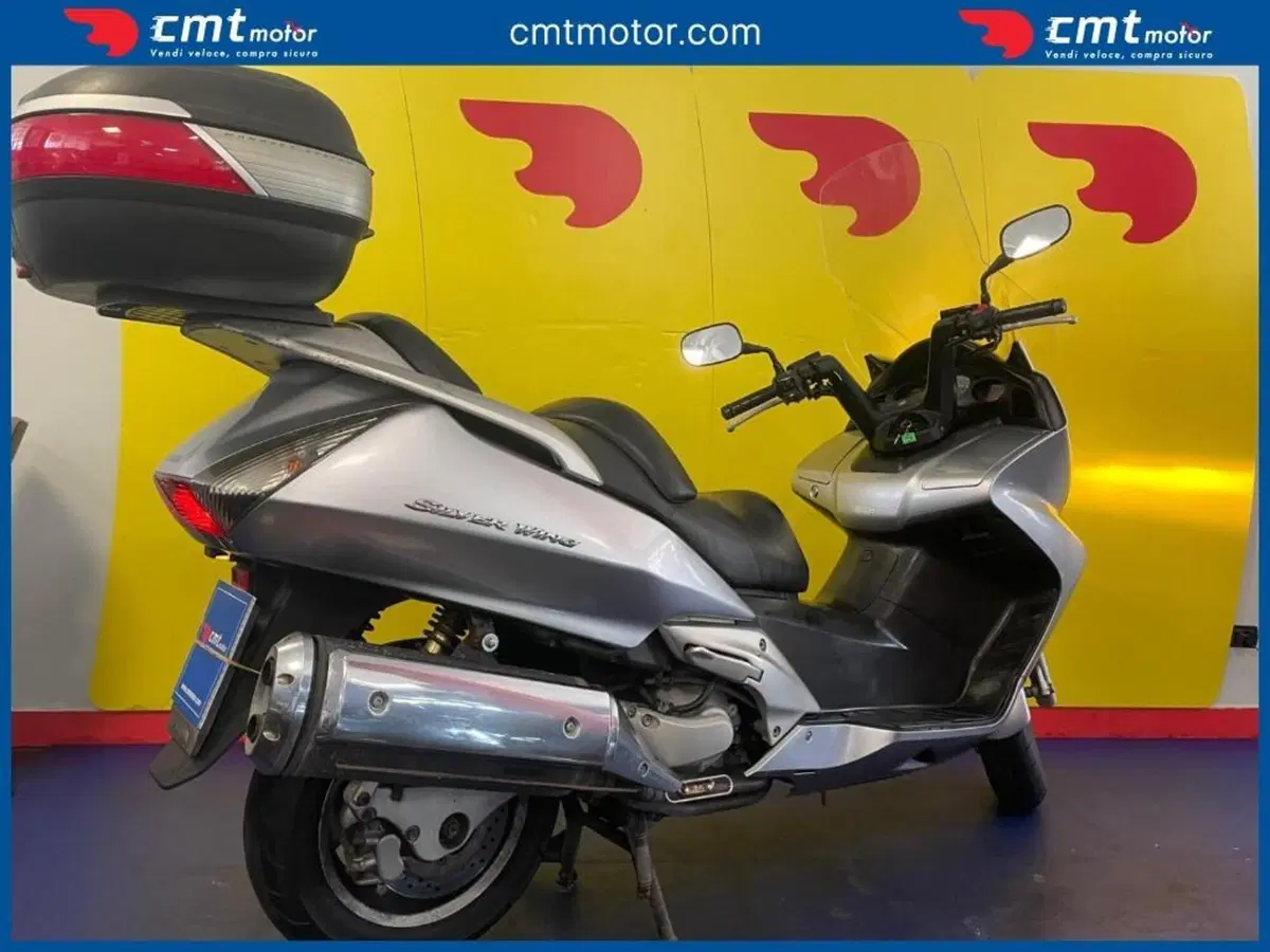 Honda Silver Wing 600 (2005 - 09) (4)