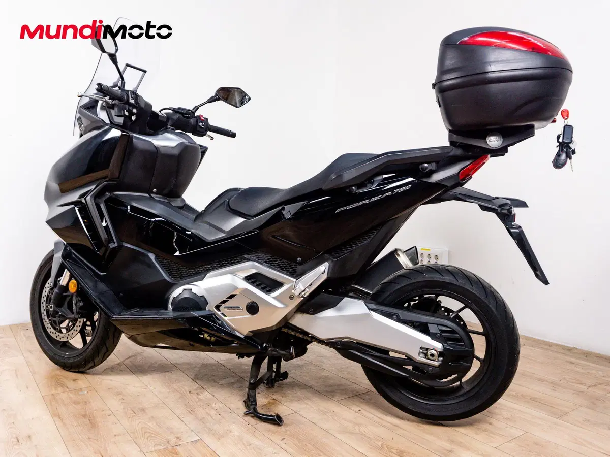 Honda Forza 750 (2025 - 26) (7)