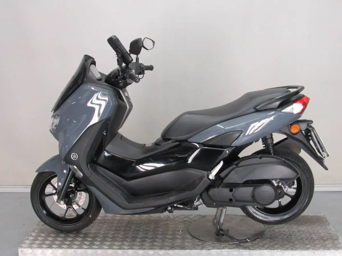 Yamaha N-Max 125 (2021 - 24) (5)