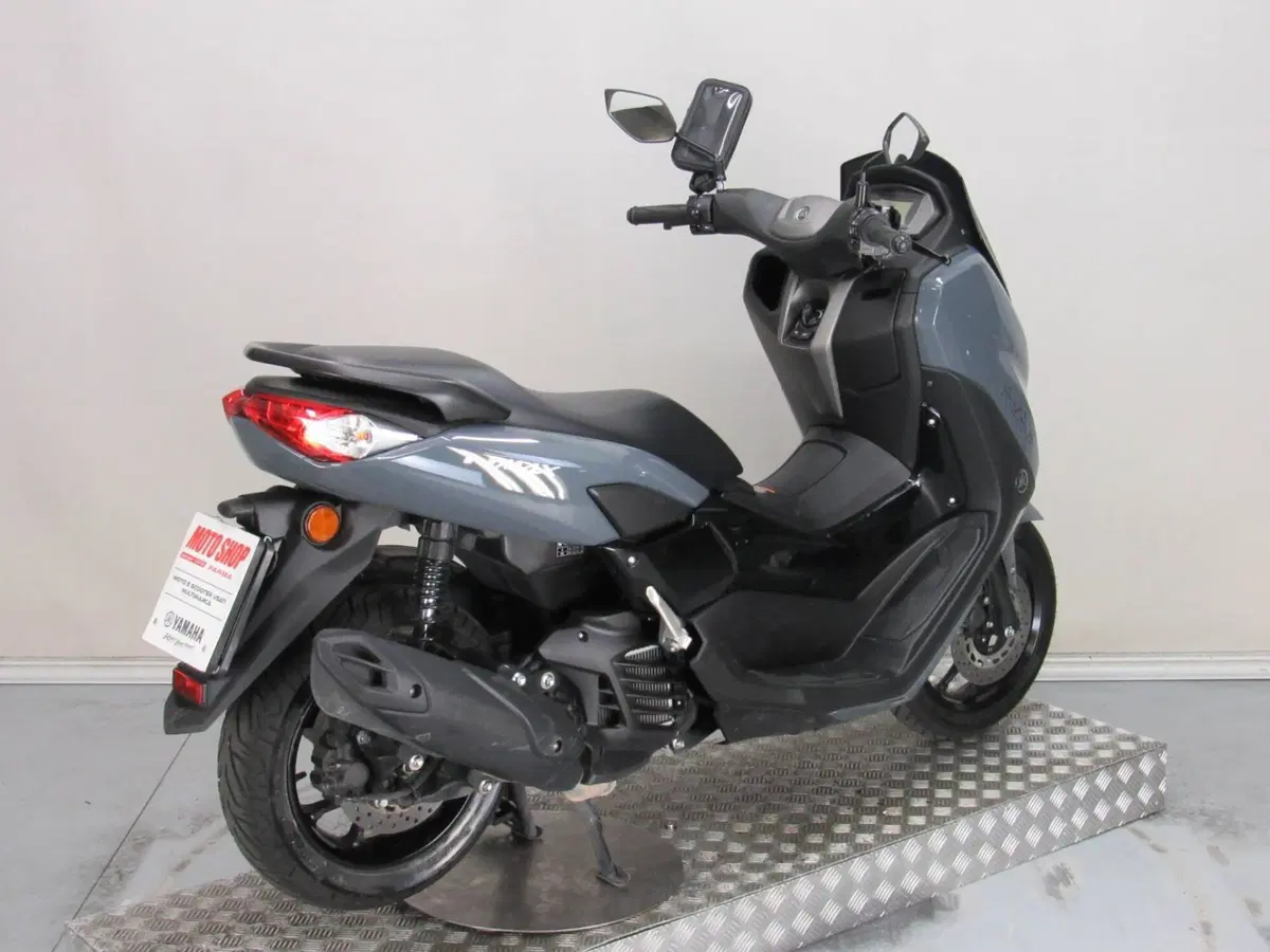 Yamaha N-Max 125 (2021 - 24) (7)