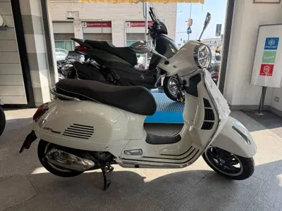 Vespa GTS 310 (2025 - 26) usata
