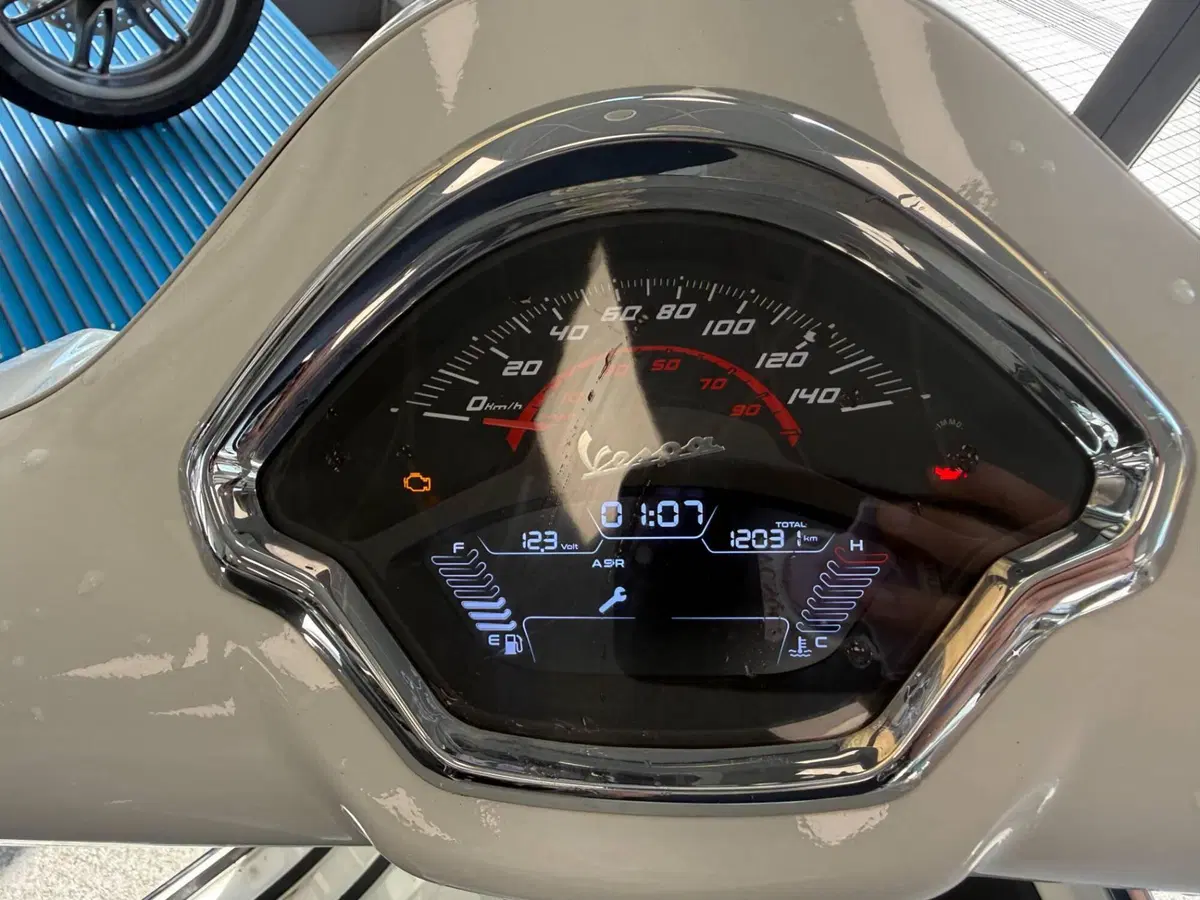 Vespa GTS 310 (2025 - 26) (4)