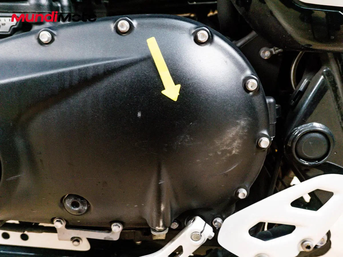 Triumph Scrambler 1200 XE Gold Line Edition (2021 - 22) (21)