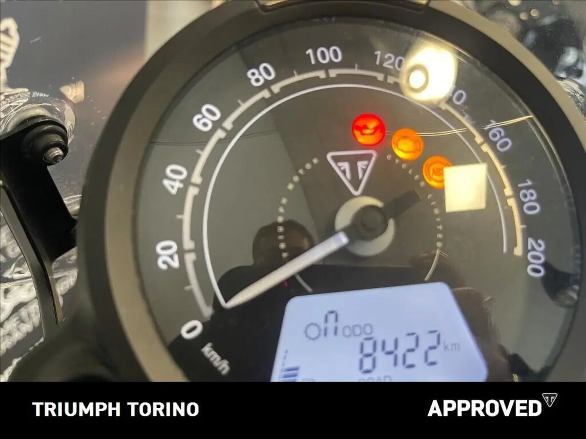 Triumph Street Scrambler 900 (2021 - 22) (3)