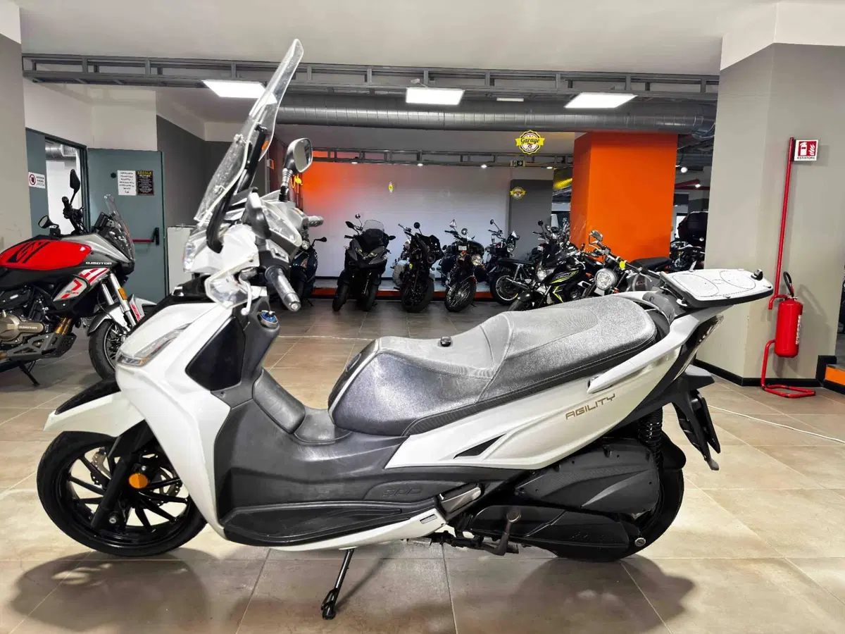 Kymco Agility 300i (2021 - 25) (4)