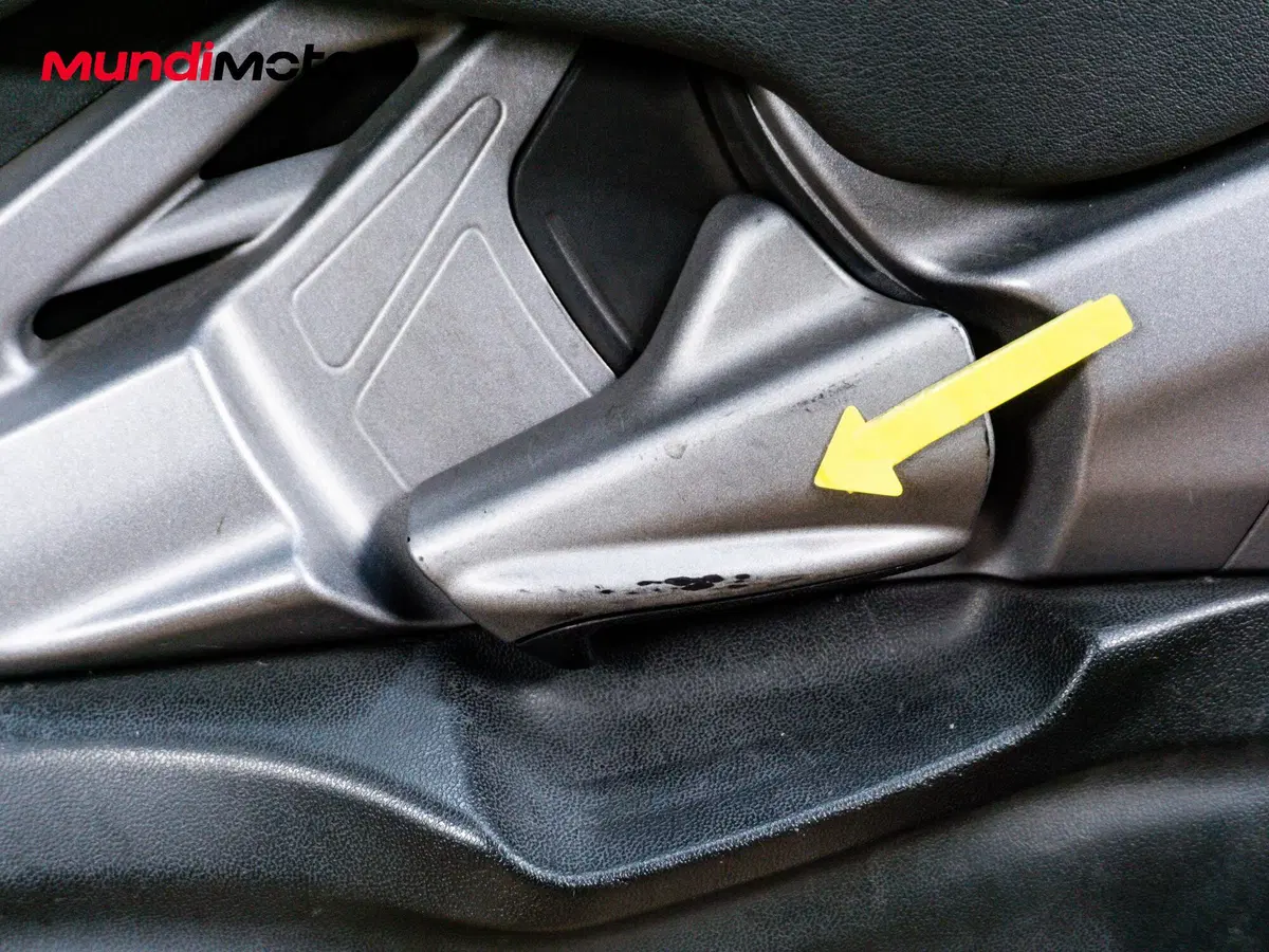 Suzuki Burgman AN 650 (2013 - 15) (16)