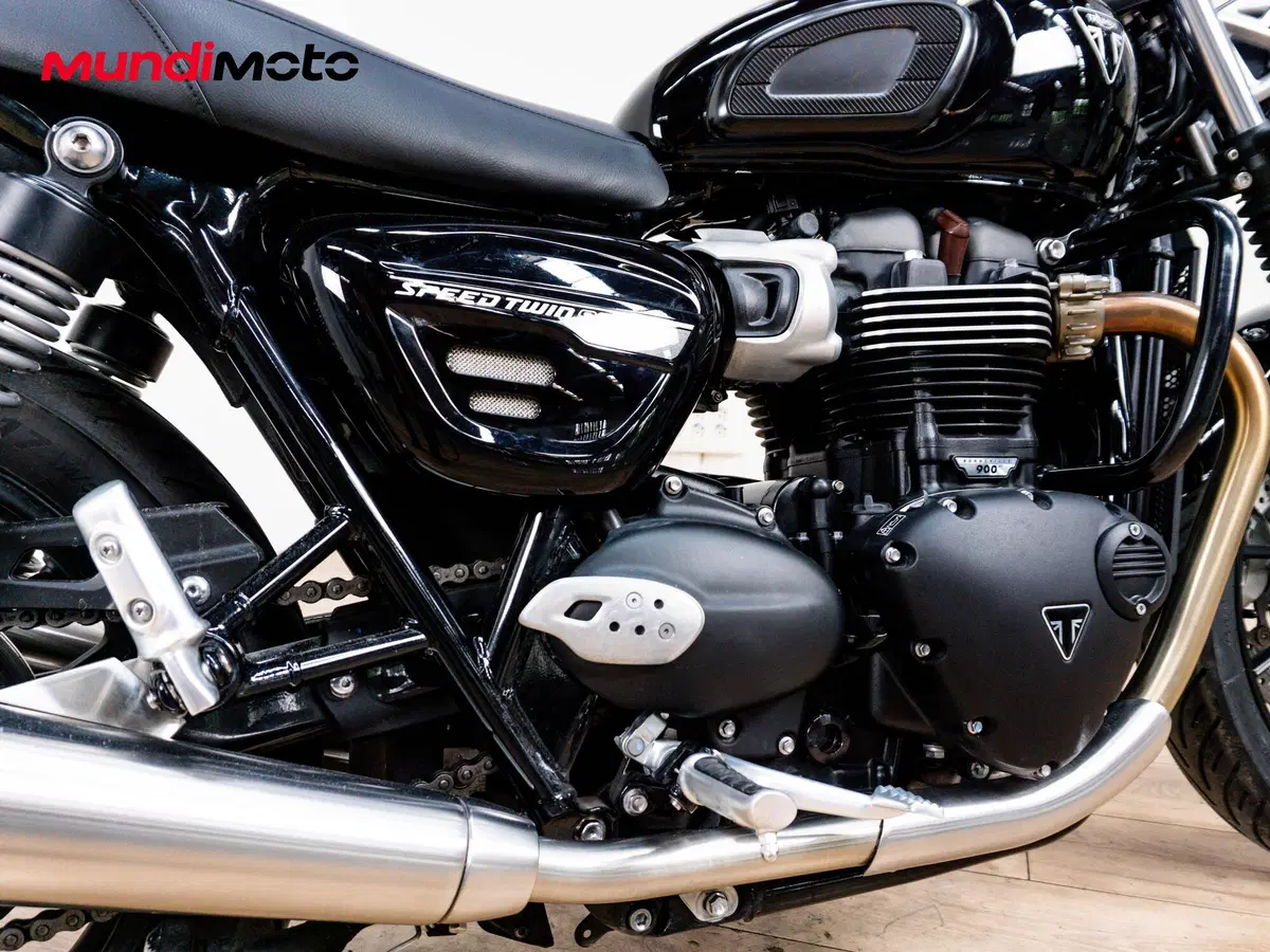Triumph Speed Twin 900 (2025 - 26) (4)