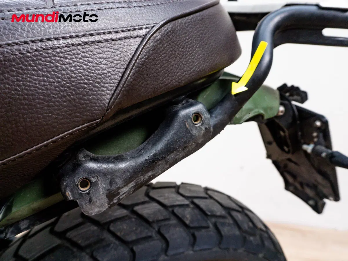 Ducati Scrambler 800 Urban Motard (2022) (13)