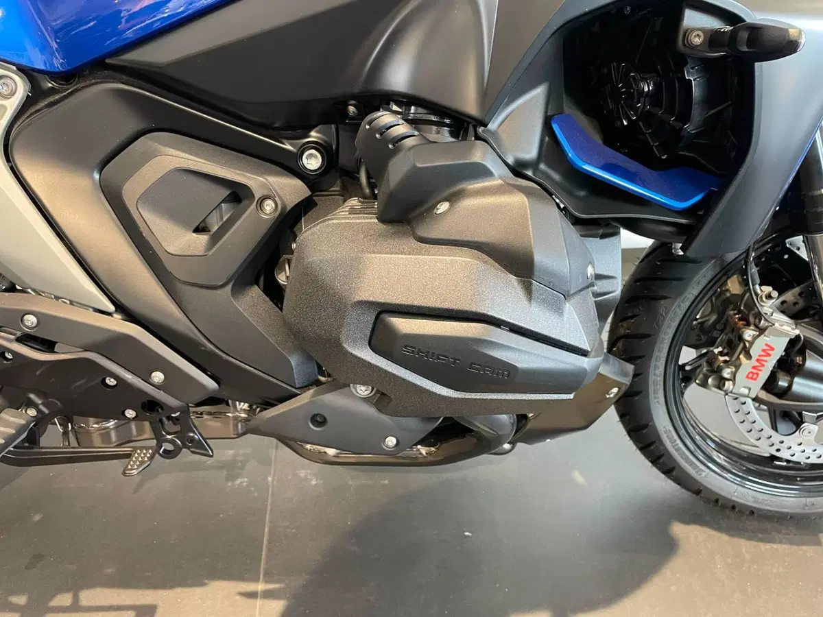 Bmw R 1300 R (2026 - 27) (3)