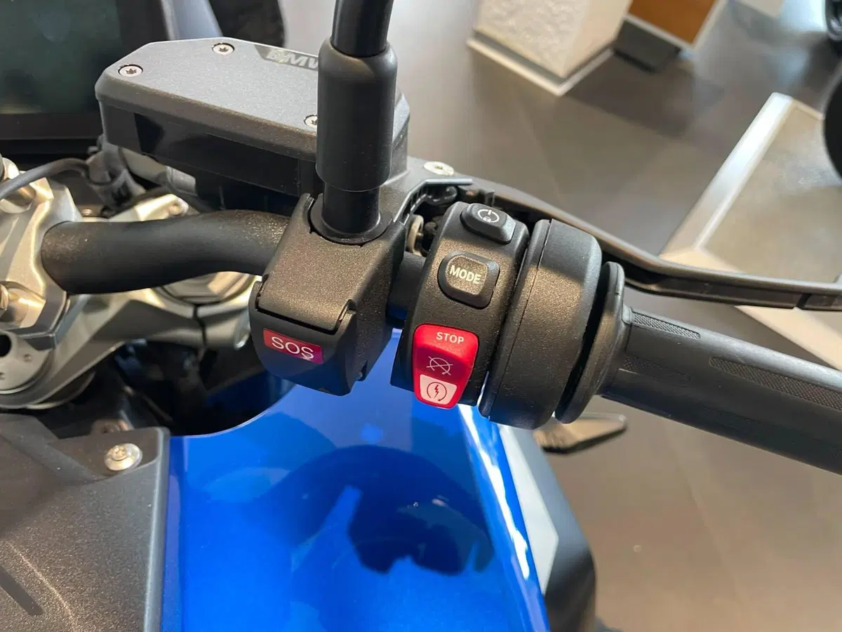 Bmw R 1300 R (2026 - 27) (11)