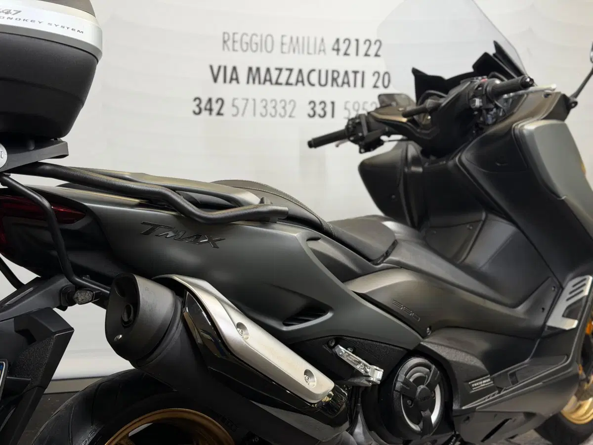 Yamaha T-Max 560 Tech Max (2021) (4)