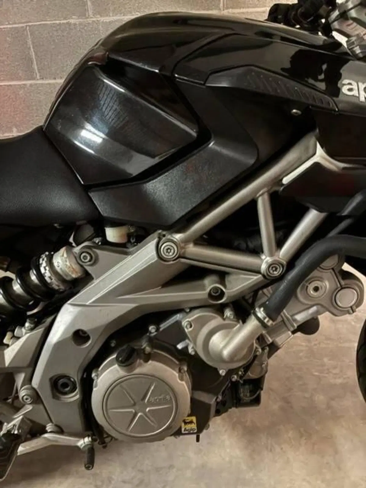 Aprilia Shiver 750 GT (2009 - 11) (4)