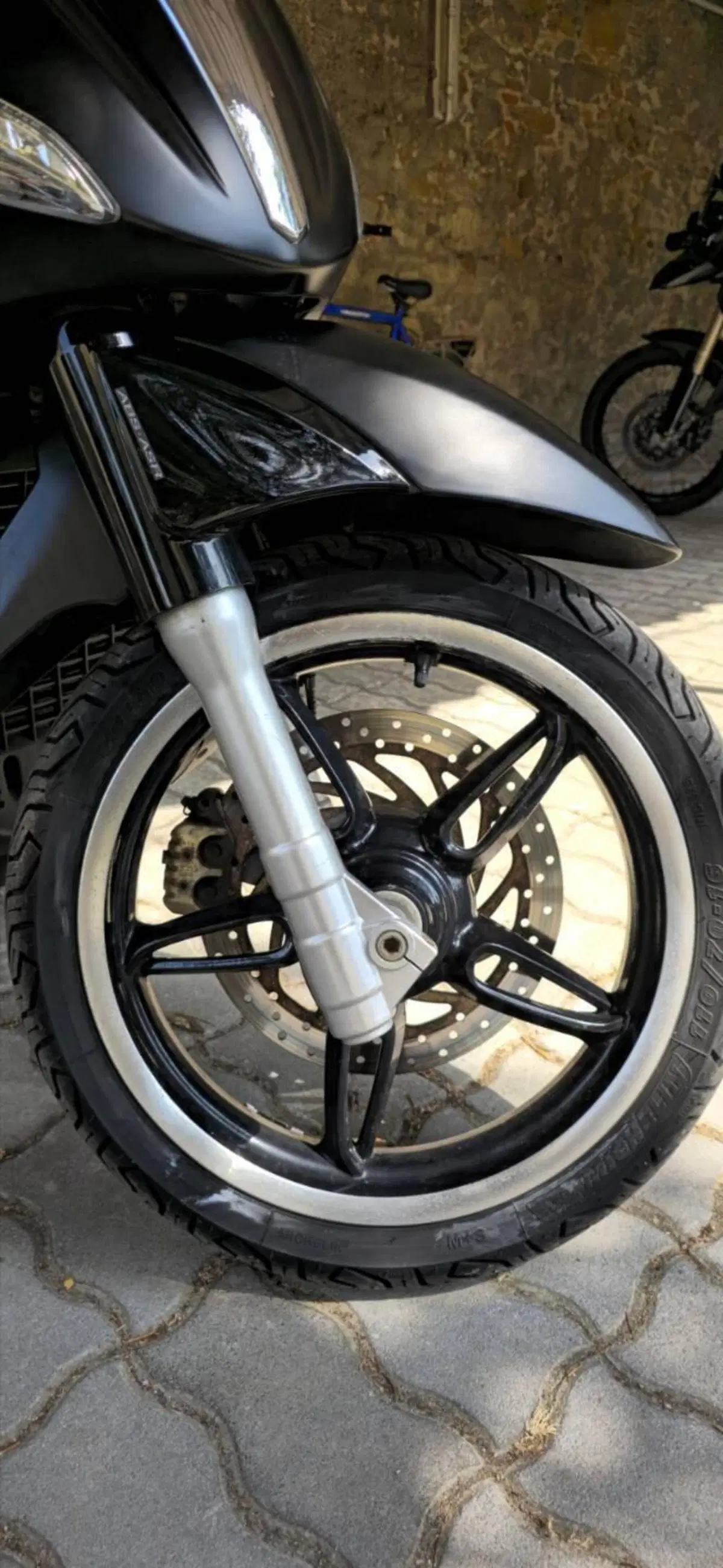 Piaggio Beverly 350 Police ABS-ASR (2018 - 20) (13)