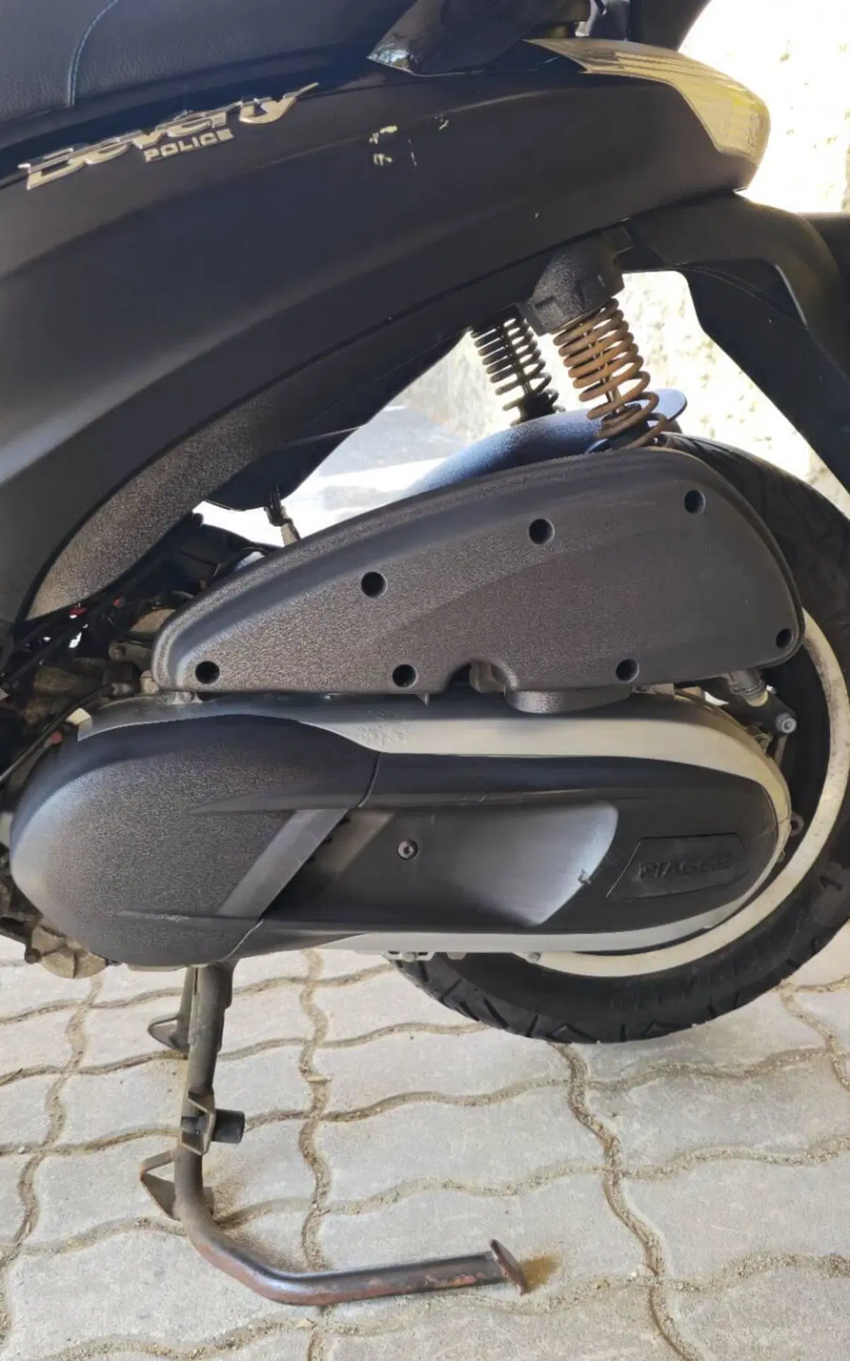 Piaggio Beverly 350 Police ABS-ASR (2018 - 20) (11)