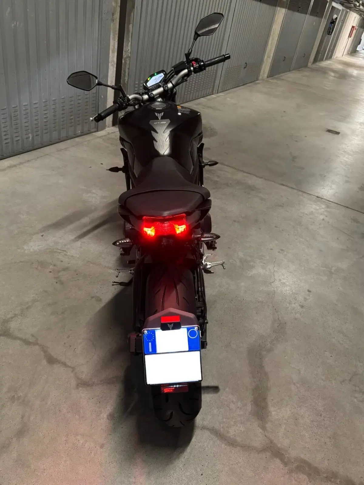 Yamaha MT-09 ABS (2016) (4)
