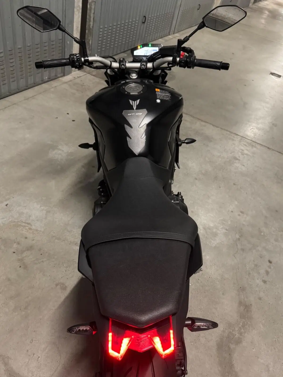 Yamaha MT-09 ABS (2016) (5)